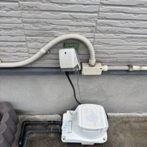 室外コンセント修理工事①